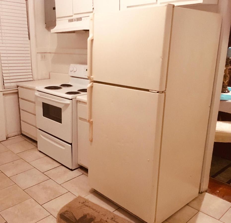 Best Deal In Town! Entire 1 Bedroom Apartment 59 Montgomery Eksteriør bilde