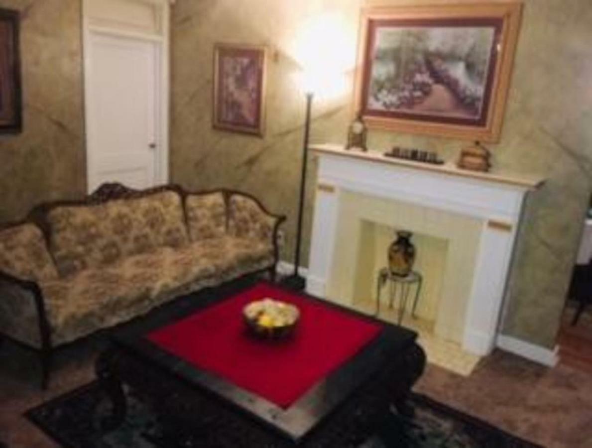 Best Deal In Town! Entire 1 Bedroom Apartment 59 Montgomery Eksteriør bilde